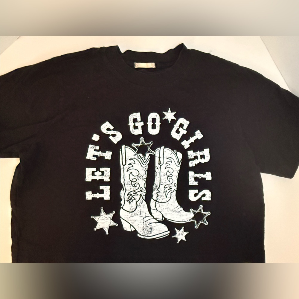 Altar'd State Western & Nashville themed cropped top.